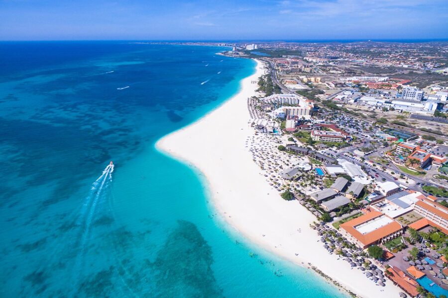 © Artmando Multimedia Armando Goedgedrag, Courtesy of the Aruba Tourism Authority