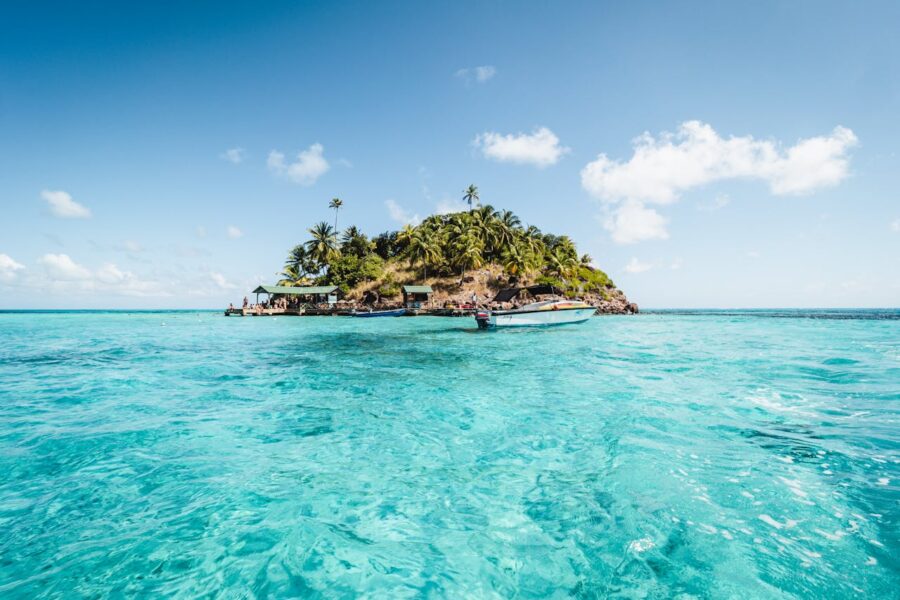 © Photo by Fabian Wiktor